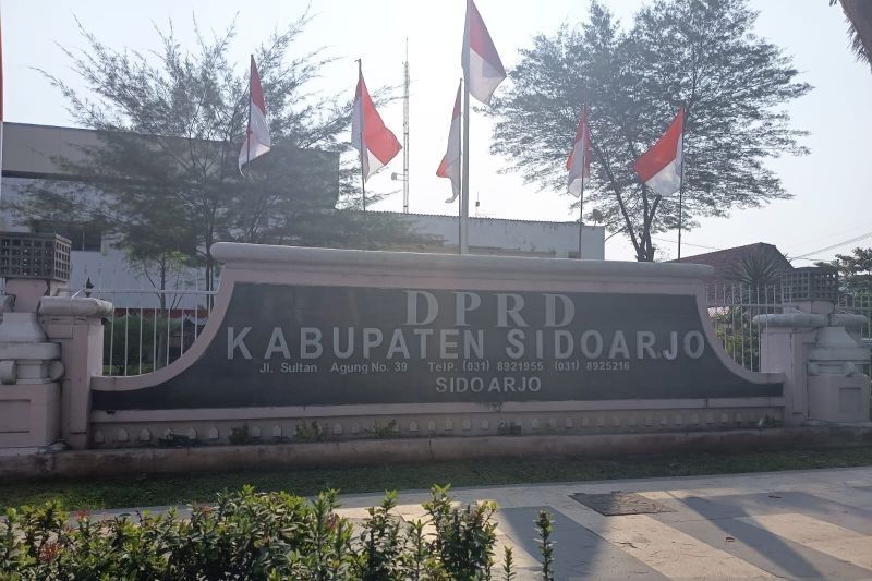 DPRD Sidoarjo Soroti Penurunan PAD Rp28 Miliar, Dorong Pemkab Atasi Masalah Retribusi Daerah