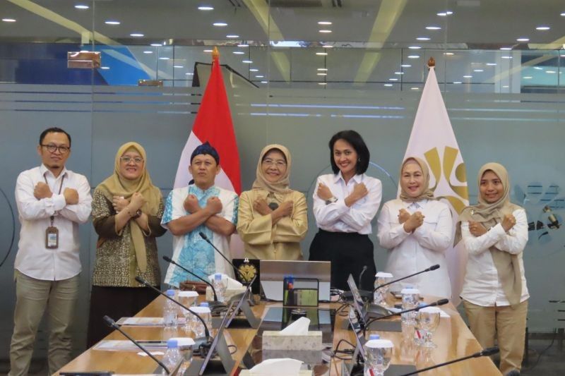 70% Pekerja Migran Perempuan Berisiko Tinggi, Wamen P2MI Terima Masukan Revisi UU Pelindungan Pekerja Migran