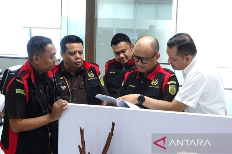 Skandal Korupsi Pelindo Terkuak: Dua Kapal Tunda Rp135 Miliar Tak Berfungsi, Kejati Sumut Geledah Kantor