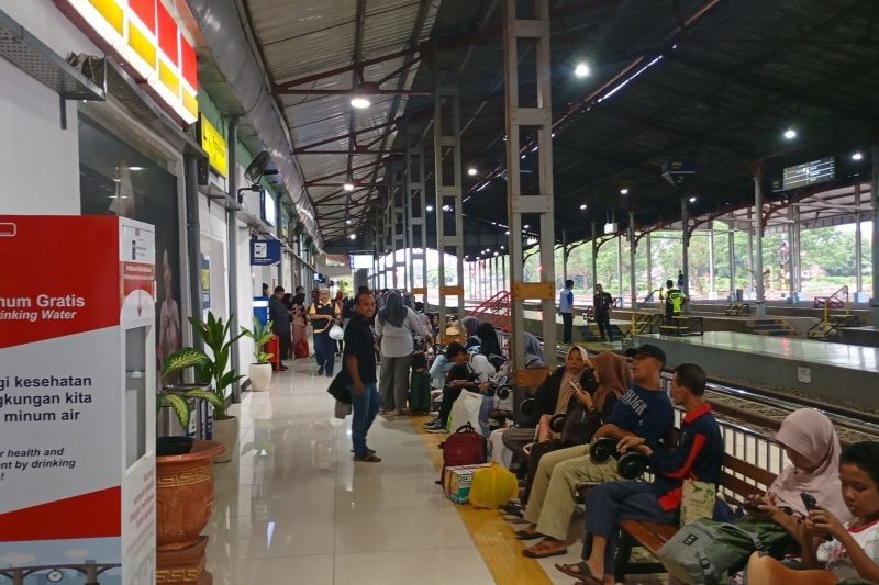 Fakta Menarik: Jumlah Penumpang Kereta Api Daop 7 Madiun Melonjak 10% di Juli 2025