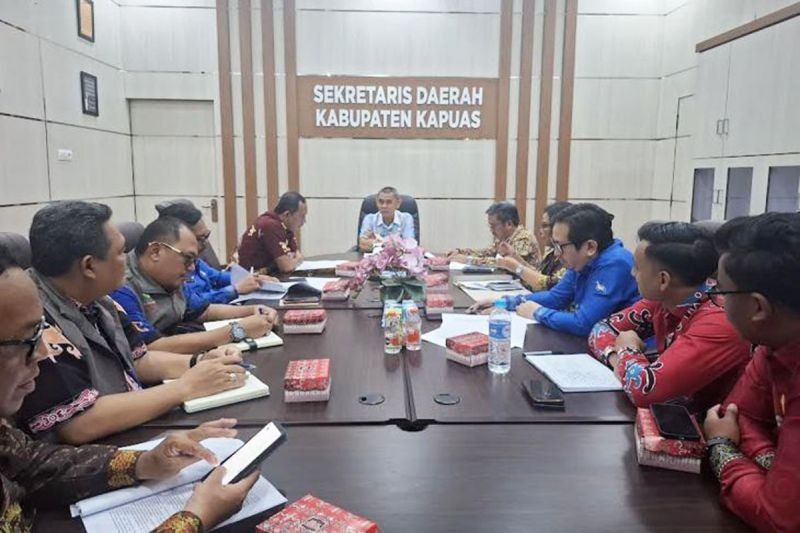 Mengenal Produk Unggulan Kapuas: Rotan hingga Getah Nyatu Siap Mendunia di Pameran Apkasi Otonomi Expo 2025