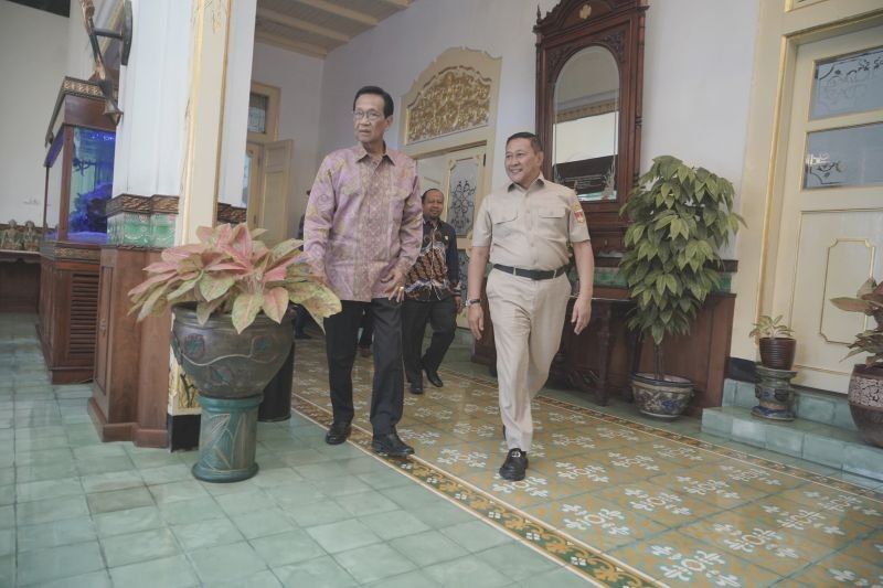 Fakta Menarik: Sultan HB X Dukung Bukittinggi Jadi Kota Perjuangan, Terkait Sejarah Ibu Kota Darurat