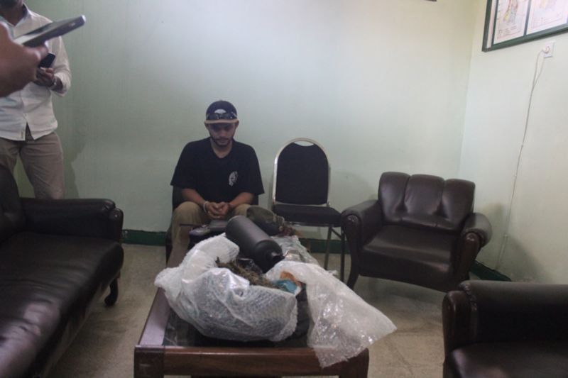Terungkap! Modus Pengiriman Ganja Via Pos dalam Knalpot Motor di Lombok Tengah