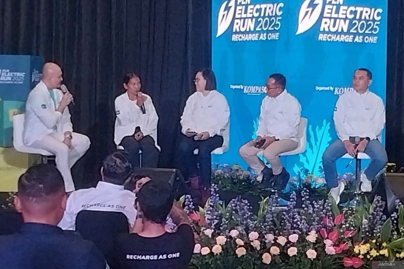 Tahukah Anda Rekor Nasional Half Marathon Putri? Odekta Elvina Naibaho Siap Pecahkan di PLN Electric Run 2025