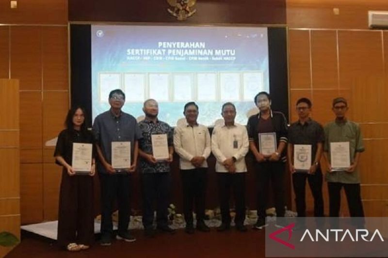 Fakta Menarik: KKP Babel Serahkan Sertifikat Jaminan Mutu Perikanan, Dorong Ekonomi dan Keamanan Pangan