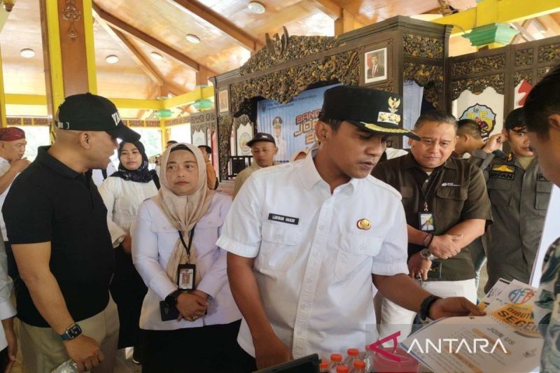 Bursa Kerja 2025 Bangkalan: Pemkab Fasilitasi 6.555 Lowongan, Peluang Emas Pencari Kerja Madura