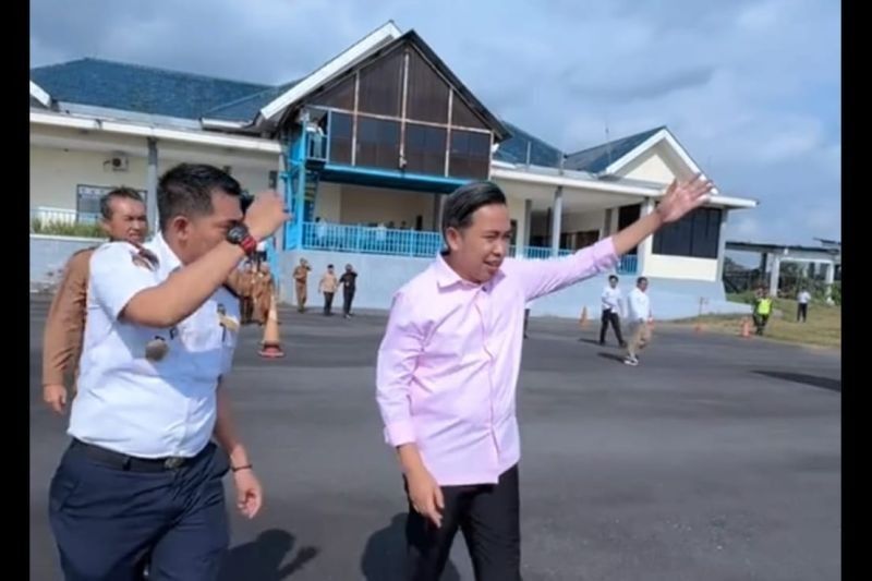Momen Bersejarah: Penerbangan Jember-Jakarta dari Bandara Notohadinegoro Dibuka Kembali Tepat HUT ke-80 RI