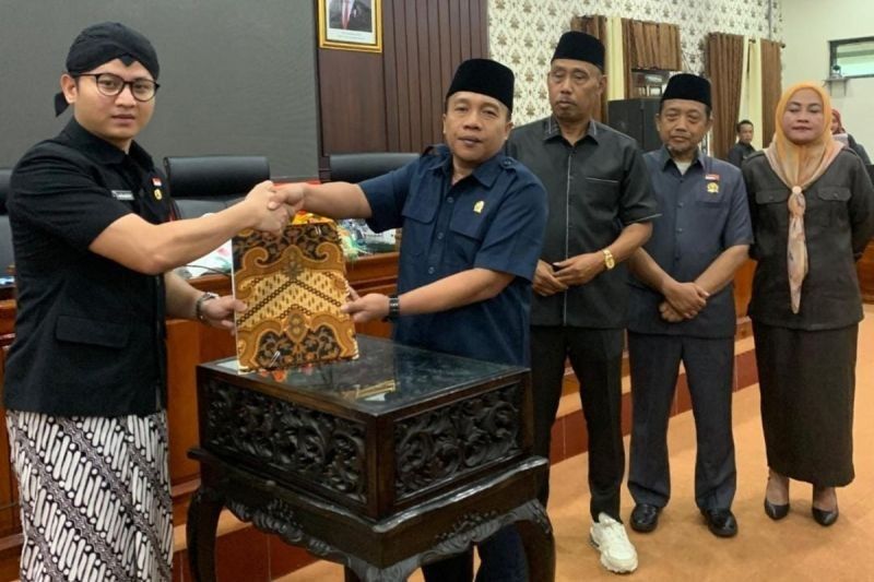 Fakta Unik Trenggalek 2026: Pemkab Targetkan Wujudkan Kota Atraktif, Pendapatan Daerah dan Warga Meroket!