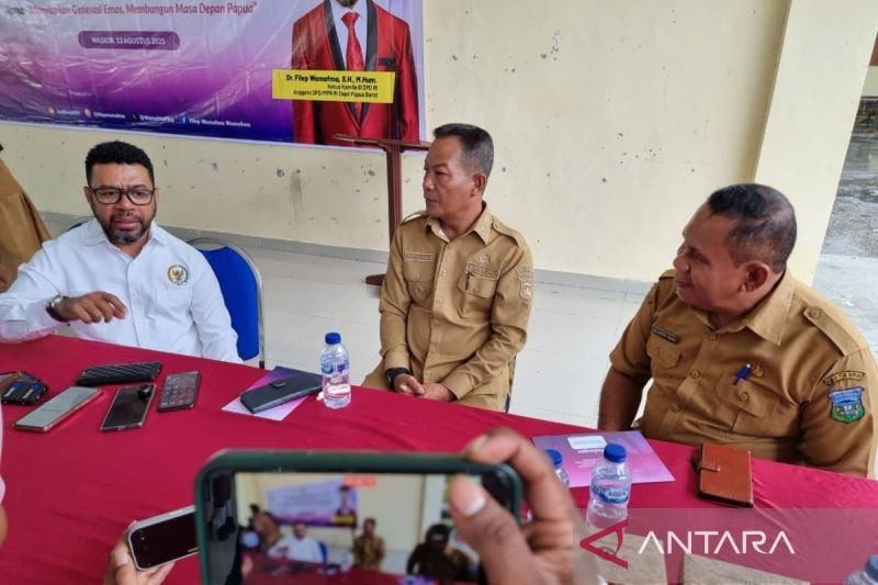DPD RI Usulkan Penambahan Operator Sekolah: Mengapa Penting untuk Pendidikan di Tanah Papua?