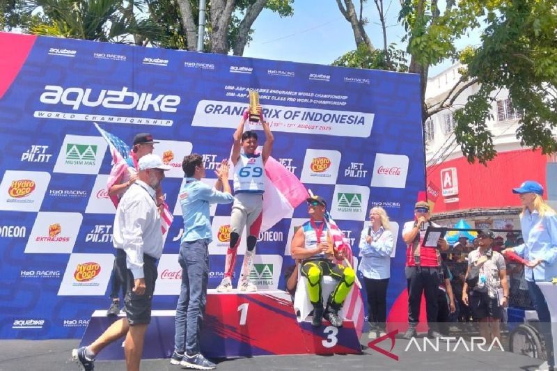 Pembalap Aquabike Indonesia Boanerges Ratag, Remaja Kelahiran 2009, Raih Juara Dunia Aquabike Jetski 2025 di Toba