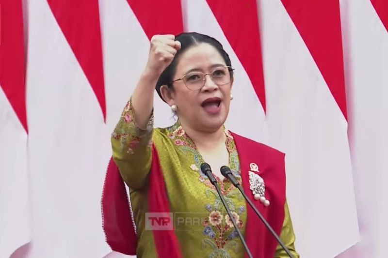 Puan Maharani Tampil Memukau: Kebaya Modern dengan Sentuhan Batik Hokokai yang Penuh Makna di Sidang Tahunan MPR RI