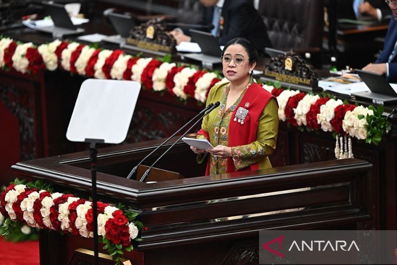 Puan Maharani Nyanyikan 'Imagine' John Lennon: Pesan Kesetaraan Gender dan Potensi Politik 2029