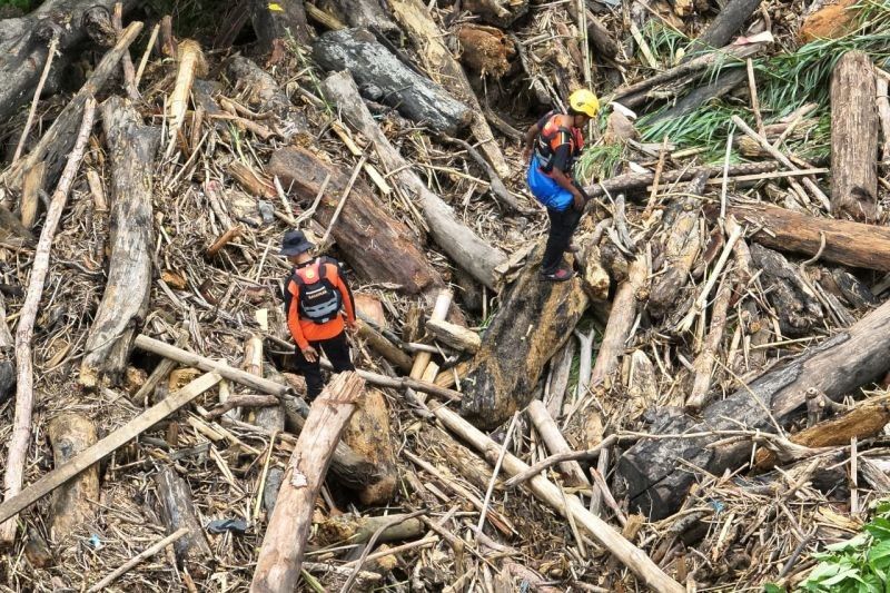 Tim SAR Terus Berjuang: Dua Korban Hanyut di Sungai Batang Pasaman Talamau Masih Dicari