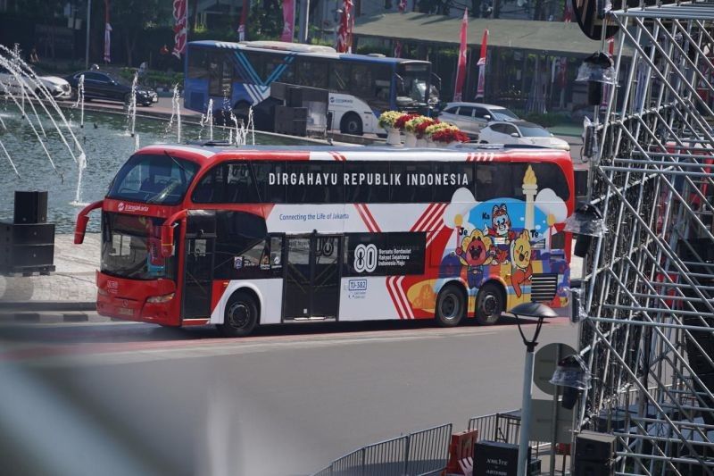 Rayakan HUT ke-80 RI, Transjakarta Hadirkan Warna Baru pada 7 Armada Busnya