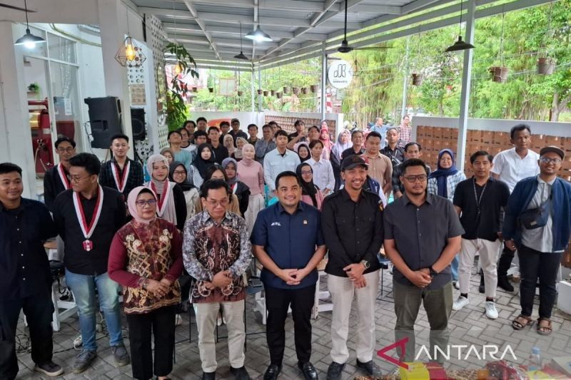 Fakta Unik Demokrasi Indonesia: DPR Apresiasi Penguatan Kelembagaan Pengawas Pemilu di Banjarmasin Menuju 2029