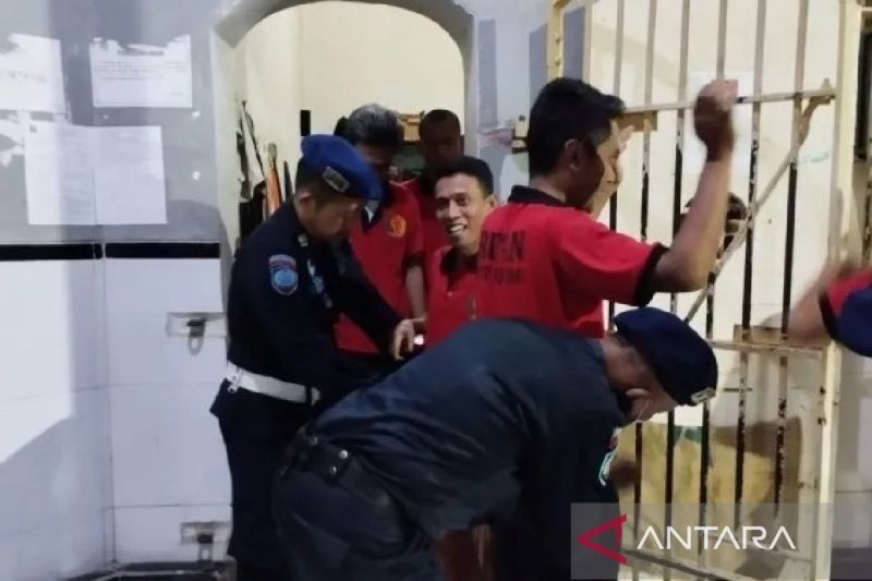 Kabar Gembira HUT RI ke-80: 10 Warga Binaan Rutan Situbondo Langsung Bebas Berkat Remisi