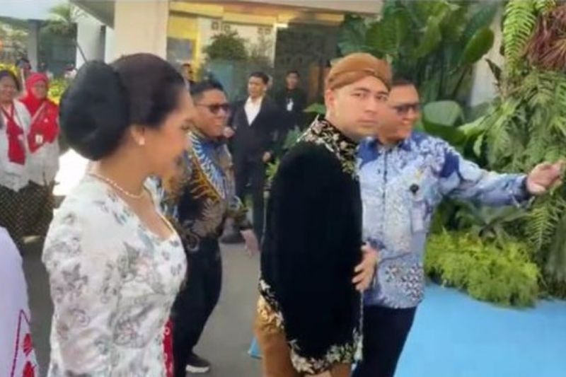 Mengenang Pernikahan, Raffi Ahmad dan Nagita Slavina Kenakan Adat Jawa di Peringatan HUT Ke-80 RI