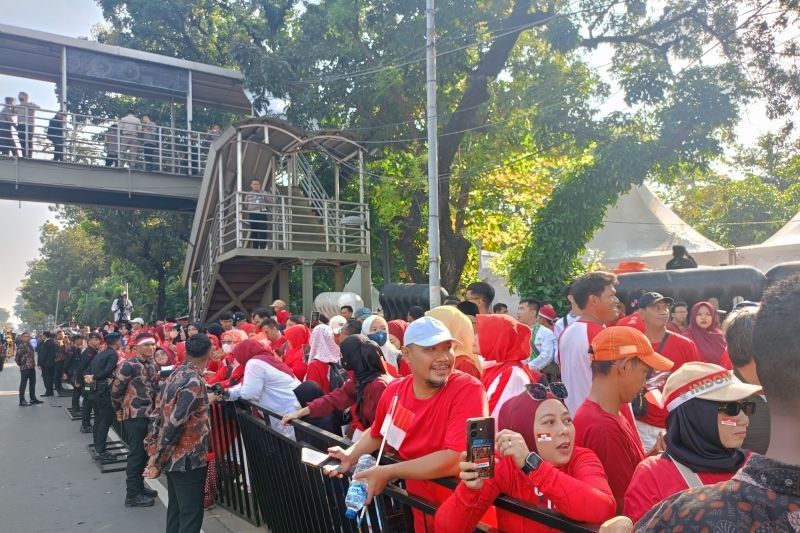 Momen Haru 145 Kuda Iringi Kirab Merah Putih di Patung Kuda, Sambut HUT Ke-80 RI Penuh Semangat Kebangsaan