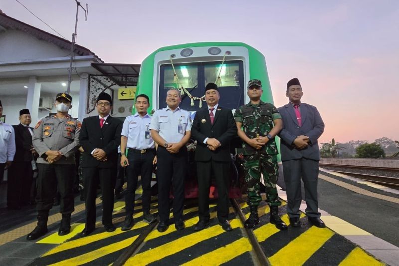 Momen HUT Kemerdekaan RI ke-80: Bupati Madiun Resmikan Perpanjangan Rute KA BIAS hingga Caruban
