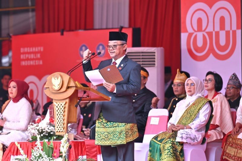 Peringatan HUT ke-80 RI: Mendikdasmen Serukan Persatuan dan Gotong Royong untuk Indonesia Maju