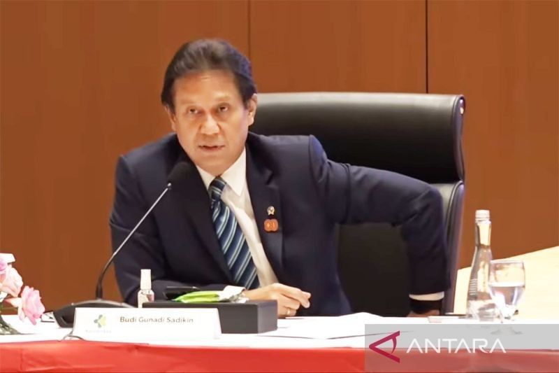 Menkes Berharap HUT Ke-80 RI Jadi Momentum Jaga Kesehatan, Tampil Beda dengan Pakaian Adat Batak Karo