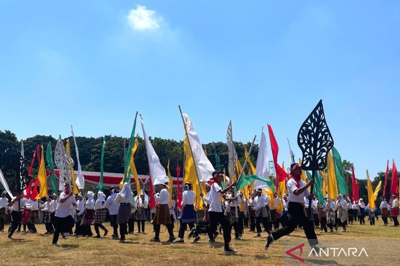 Fakta Unik: 2.500 Pelajar SMP Cirebon Sukses Gelar Drama Kolosal Megah Peringati HUT ke-80 RI