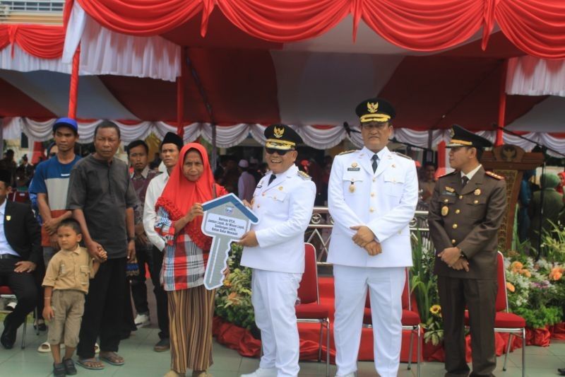 Inovasi 'Brondol Sawit' di Pasaman Barat: Kolaborasi Perusahaan Sawit Atasi Kemiskinan Stunting dengan Dana Ratusan Juta Rupiah
