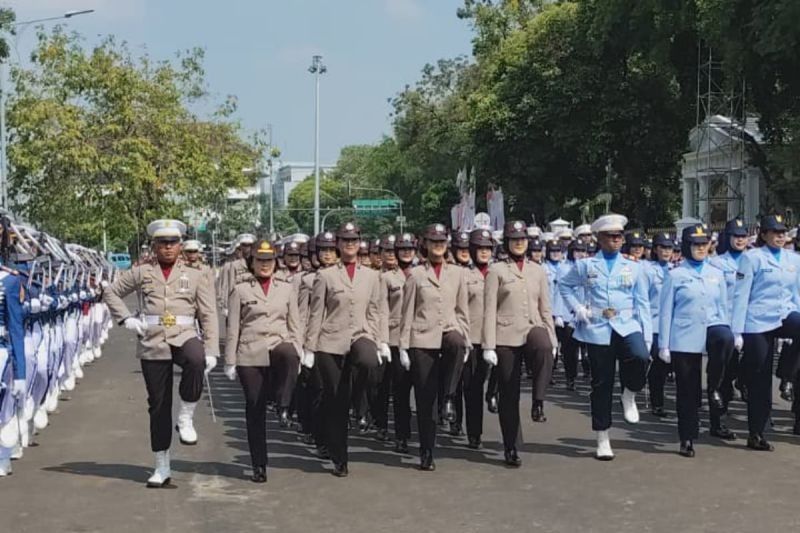 Fakta Menarik: Polwan Polda Metro Jaya Gagah Jadi Pasukan Pengibar Bendera HUT RI di Istana Merdeka