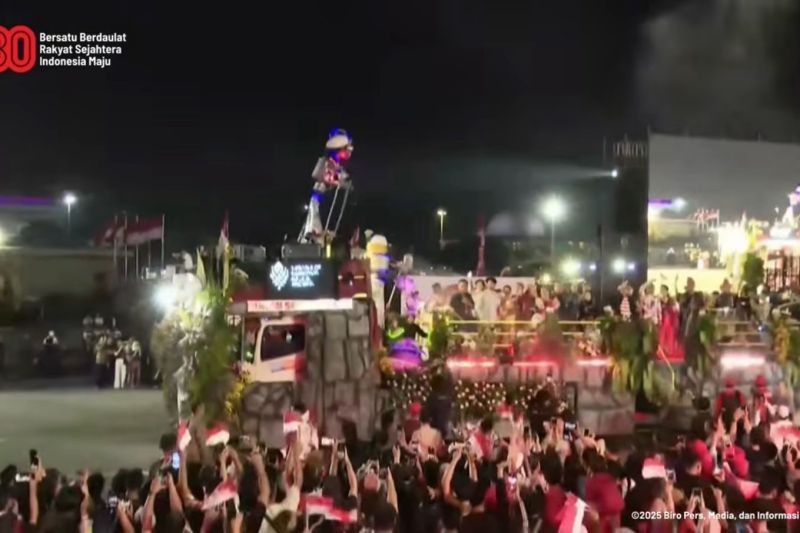 Fakta Unik Karnaval Kemerdekaan HUT RI ke-80: Parade Truk Kementerian Dimeriahkan Robot Reog dan Gostik Comic
