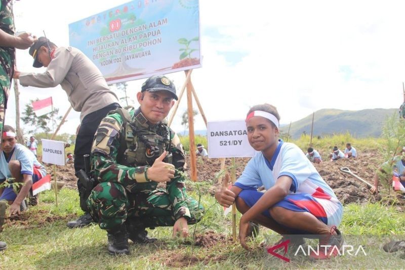 1.500 Pohon Ditanam Satgas Yonif 521/DY: Wujud Nyata Pelestarian Alam di Papua Pegunungan Jelang HUT RI ke-80