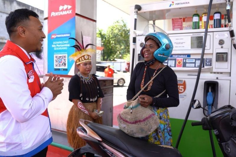 Meriahnya Perayaan HUT RI Ke-80 Pertamina Patra Niaga: Dari Pembentangan Bendera Terbesar di Bawah Laut Wakatobi hingga Pedalaman Kalimantan