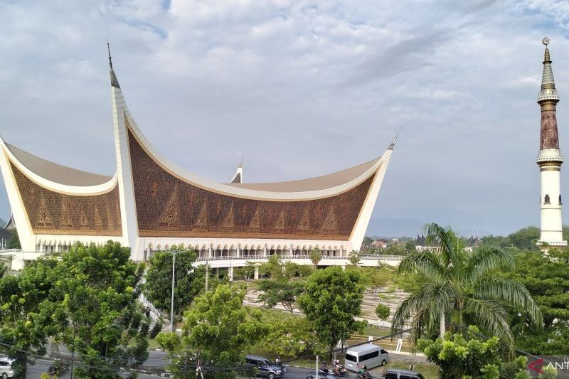 Tingkatkan Peringkat Nasional, Pariwisata Ramah Muslim Sumbar Alami Peningkatan Signifikan!