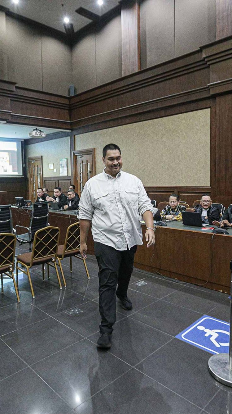 FOTO: Ekspresi Menpora Dito Ariotedjo Blak-blakan Bantah Terima Aliran Dana Rp27 Miliar di Kasus BTS Kominfo