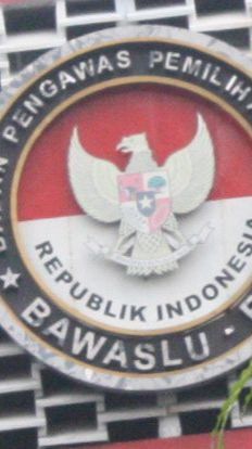 Pasang Logo Parpol di Spanduk Kegiatan Sekolah, Kepsek dapat Sanksi Disiplin Etik