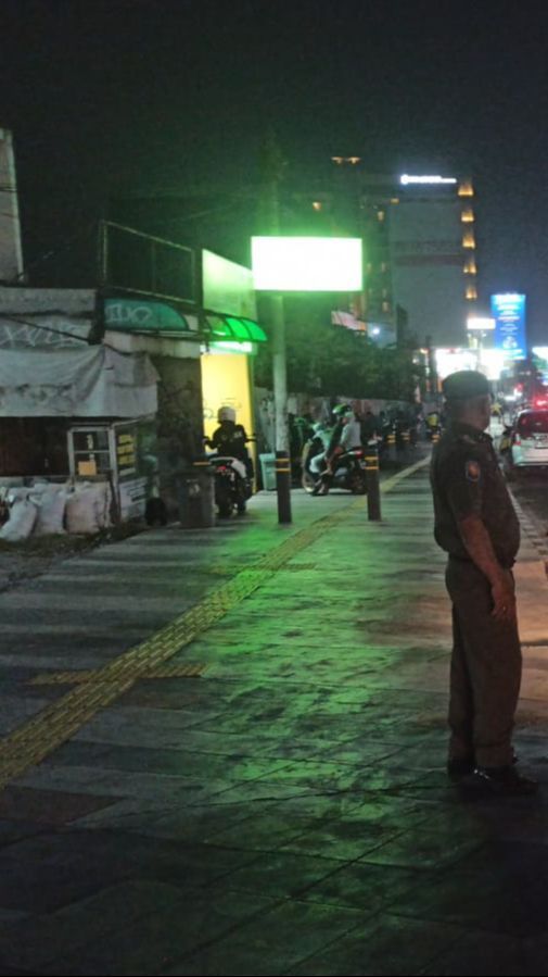 Satpol PP Patroli Tiap Malam Mau Tangkap 'Pocong' di Depok: Tapi Tidak Ketemu