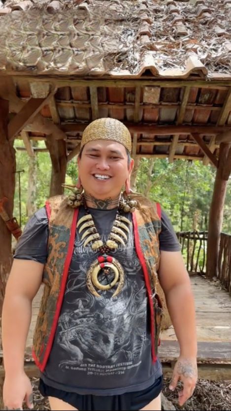 Bolehkah Menikahi Gadis Dayak dan Diboyong Keluar Kalimantan? Ternyata Ini Jawabannya