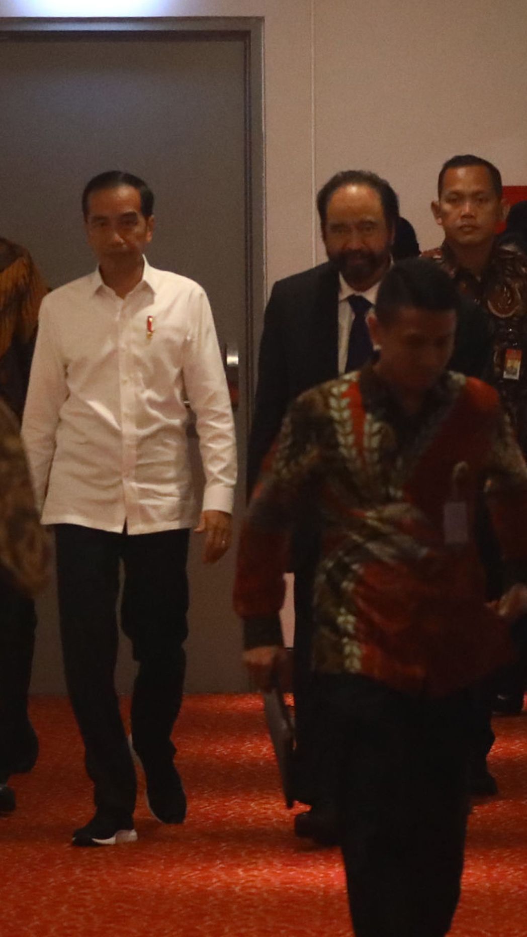 Malam-Malam, Surya Paloh Temui Jokowi di Istana