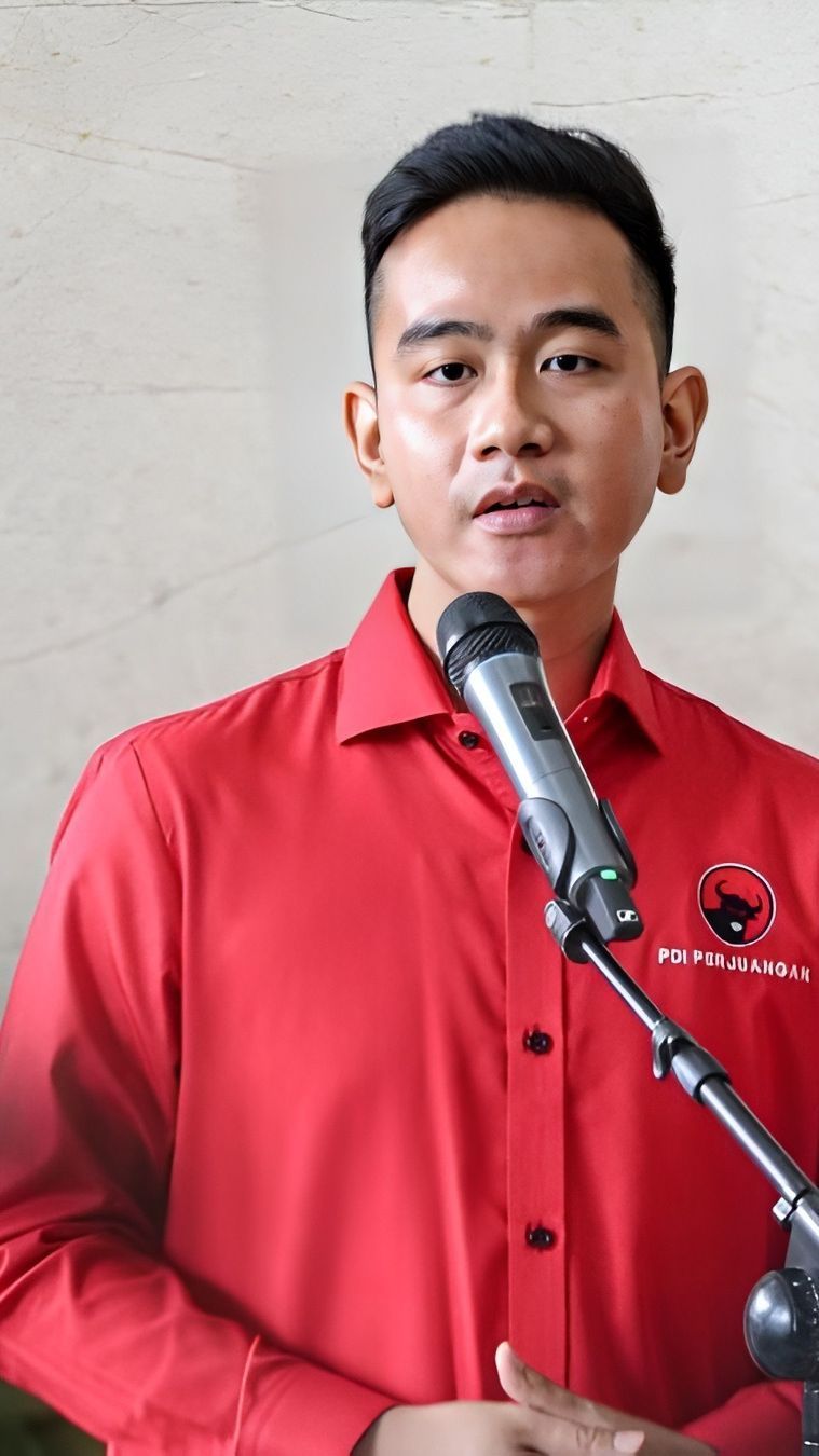 'Dugaan Saya Gibran Bakal Dipecat PDIP dan Masuk Golkar'