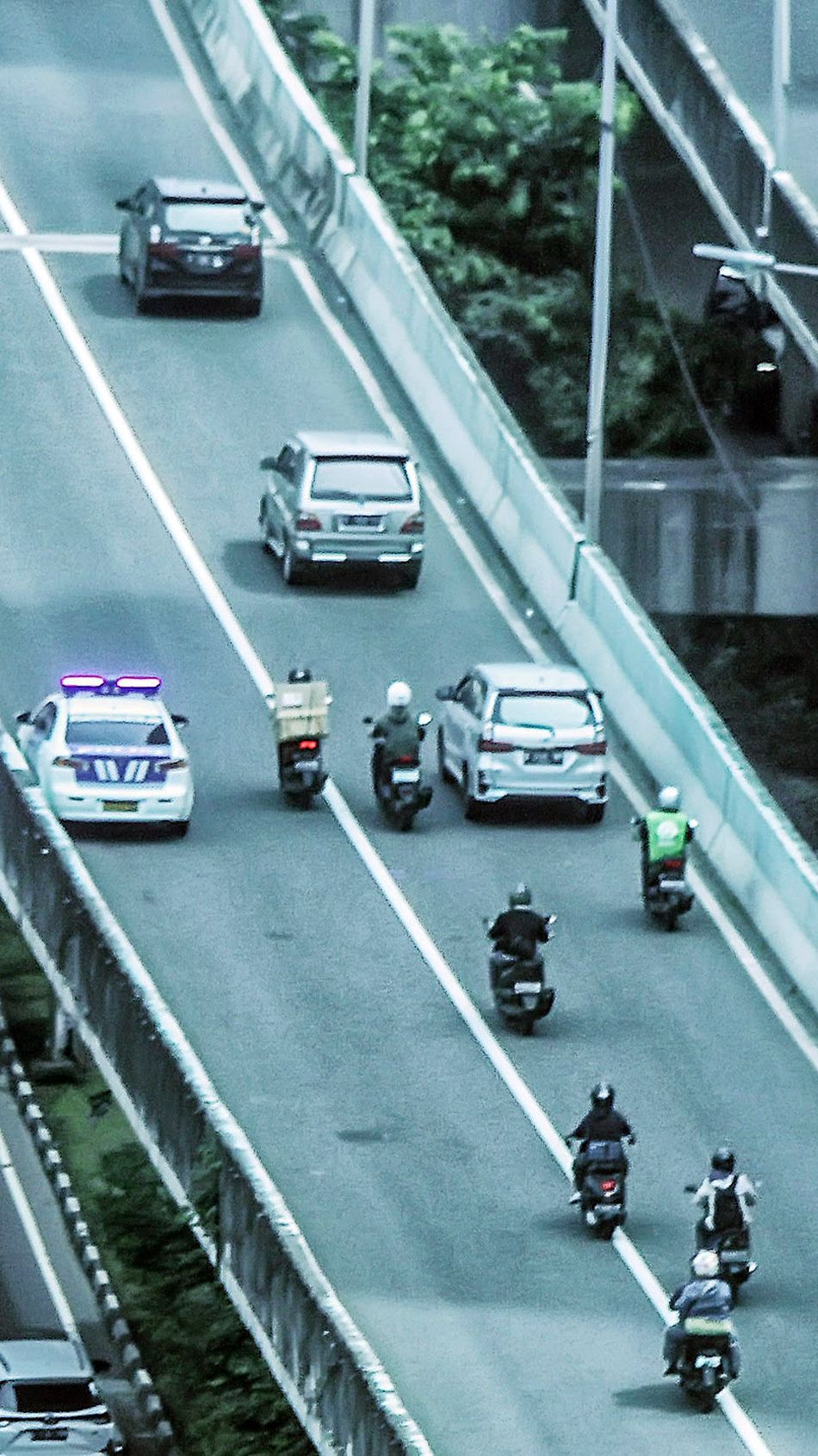 Detik-Detik Rombongan Pemotor Bongkar Penutup JLNT Casablanca Jaksel, Polisi Buru Pelaku