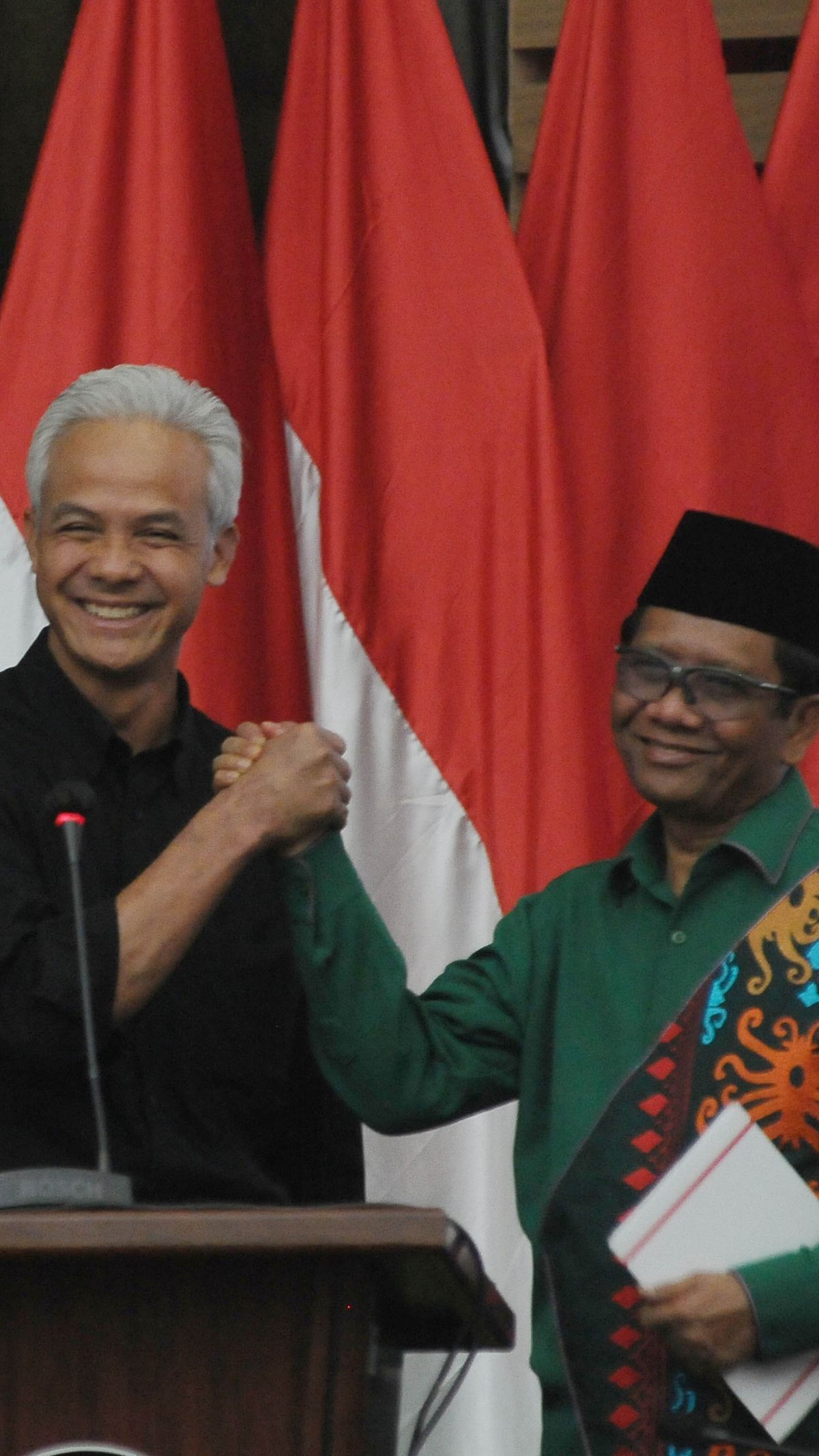 Mengulik Kedekatan Ganjar dan Mahfud MD, Kini Pasangan Capres Cawapres