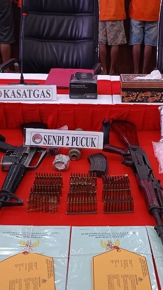 Polisi Tangkap 2.431 Tersangka Narkoba Selama Oktober, Ratusan Ribu Obat dan Senpi Disita