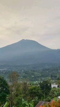 Naik Level dari Normal Jadi Waspada, Ini Fakta Gunung Slamet yang Terbangun dari Tidur Panjangnya