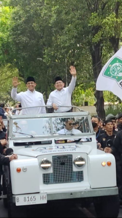 Mobil Land Rover Legendaris yang Dipakai Anies-Cak Imin Daftar ke KPU Beda dari Data Polisi, Ini Buktinya