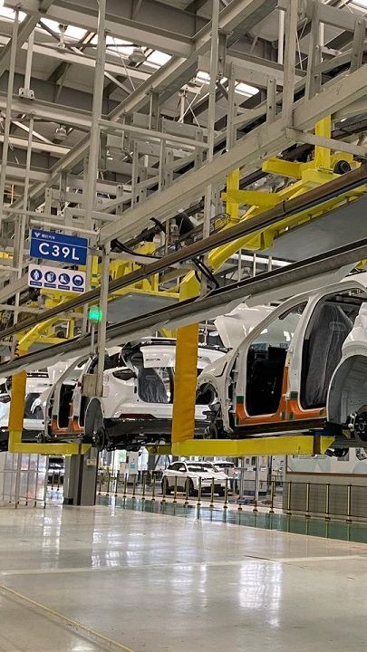 Pakai Teknologi Robot, Inilah Fasilitas Produksi Mobil Listrik Neta di Jantung China