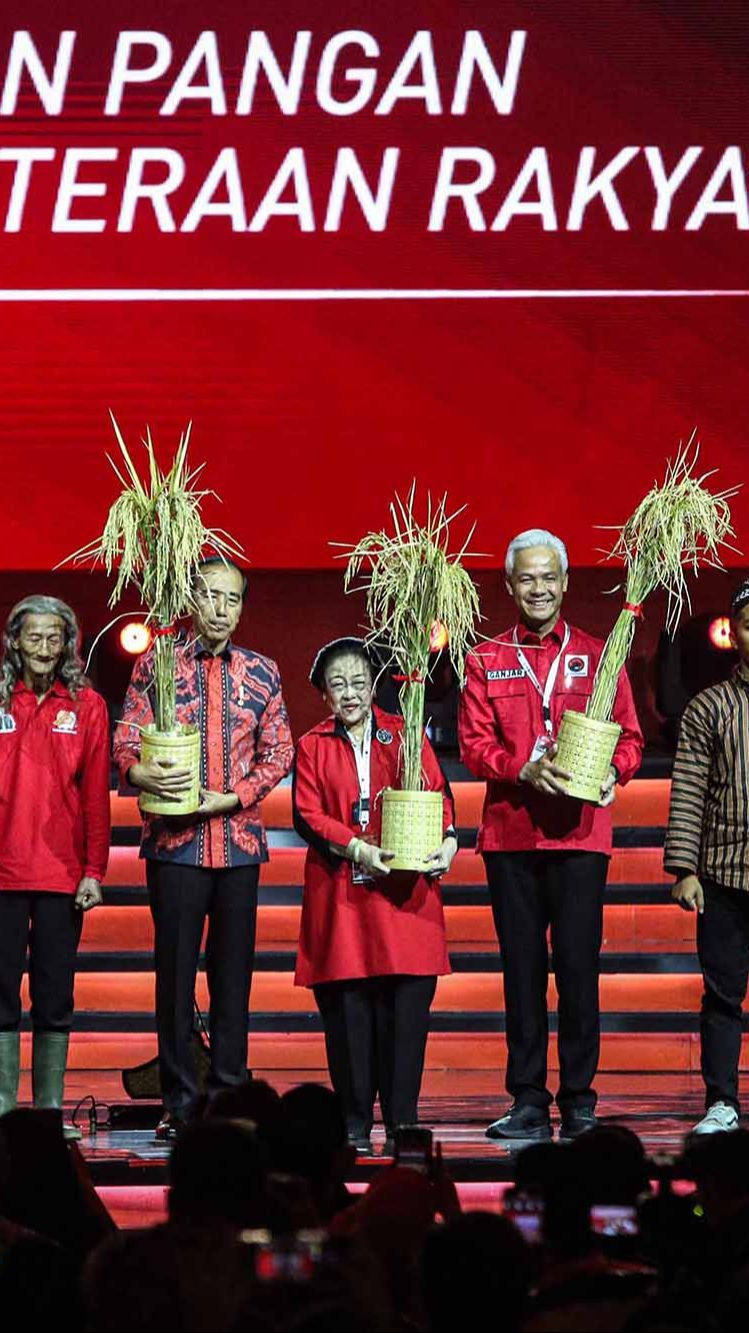 VIDEO: Megawati Heran Dianggap Terlalu Sombong Sebut Jokowi Petugas Partai