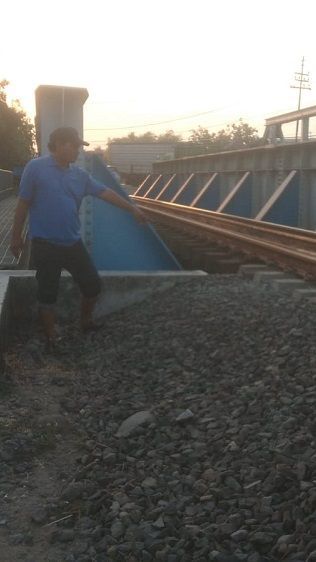 Cari Ayah Tak Ketemu, Balita di Jombang Tewas Tersambar Kereta Api