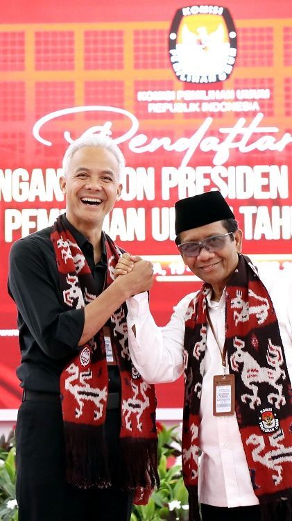 Survei Alvara Simulasi Tiga Pasangan Capres: Ganjar-Mahfud Peroleh 36,5 Persen Suara