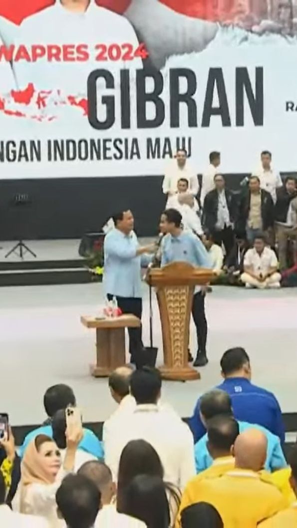 Prabowo Puji Gibran usai Pamer Janji dan Program: Paten Enggak Wakil Presiden Kita?