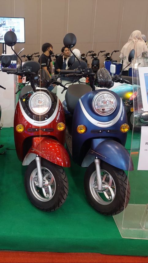 Deretan Motor Listrik Termurah di IMOS 2023, Mulai Rp 5 Jutaan!