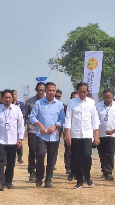 Jokowi Kunker ke Lampung Tinjau Perbaikan Jalan Rusak